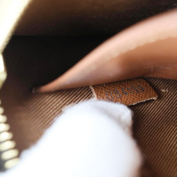 Louis Vuitton  Legacy Monogram Canvas Chain Clutch Brown - Picture 13 of 13